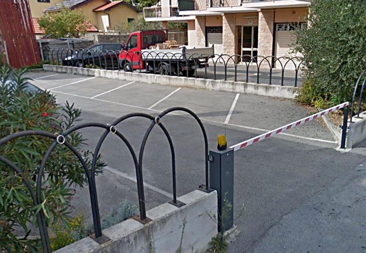 Apartamento Posto Auto Gratuito Relax A 30 Metri Dal Mare Riva Ligure Exterior foto
